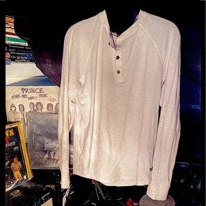 Love this White 3 button semi-formal. Just love it.